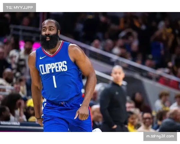 轻松写意!哈登手感炽热11投8中狂砍30分7板7助三分6中5引爆全场 轻松写意!哈登手感炽热11投8中狂砍30分7板7助三分6中5引爆全场