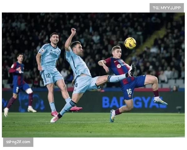 巴萨2比0奥萨苏纳取关键三分 拉菲尼亚独中两元立头功